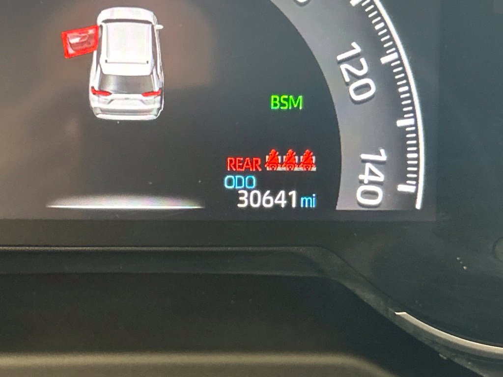 Used 2025 Toyota RAV4 XLE FWD image 43