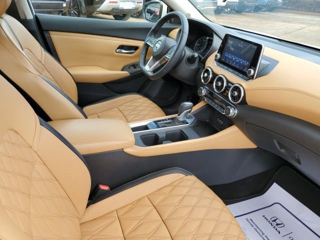 Used 2021 Nissan Sentra SV w/ SV Premium Package image 8