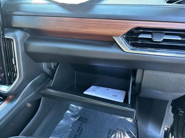 Certified 2025 GMC Yukon Denali image 37