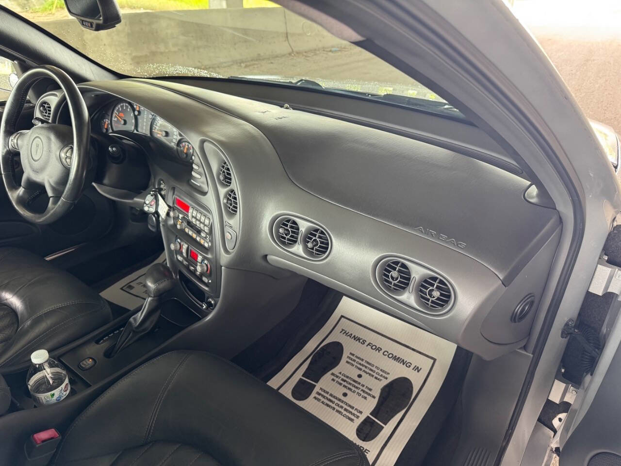 Used 2001 Pontiac Bonneville SE w/ 1SC Opt Pkg image 10