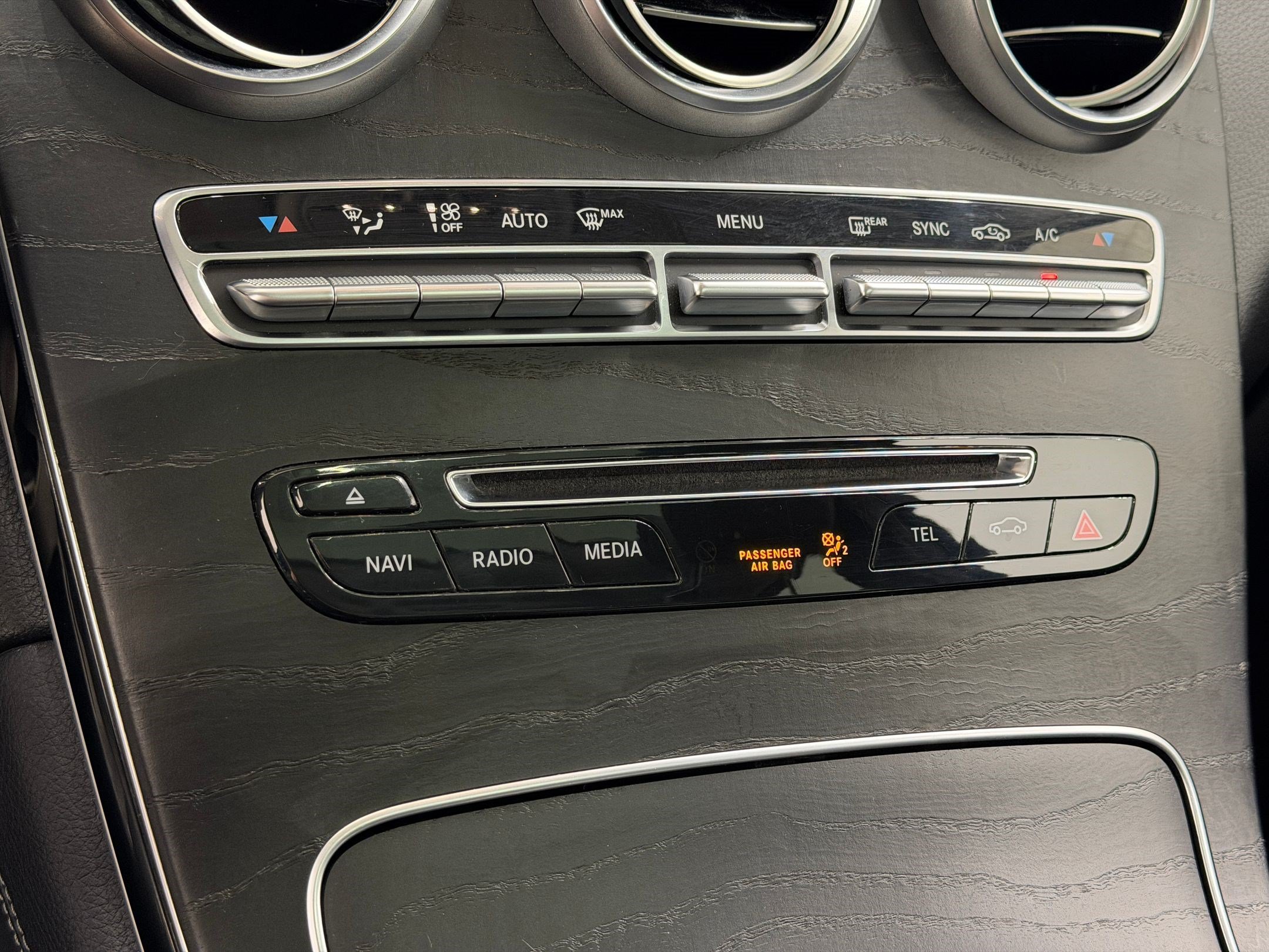 Used 2016 Mercedes-Benz GLC 300 4MATIC image 16
