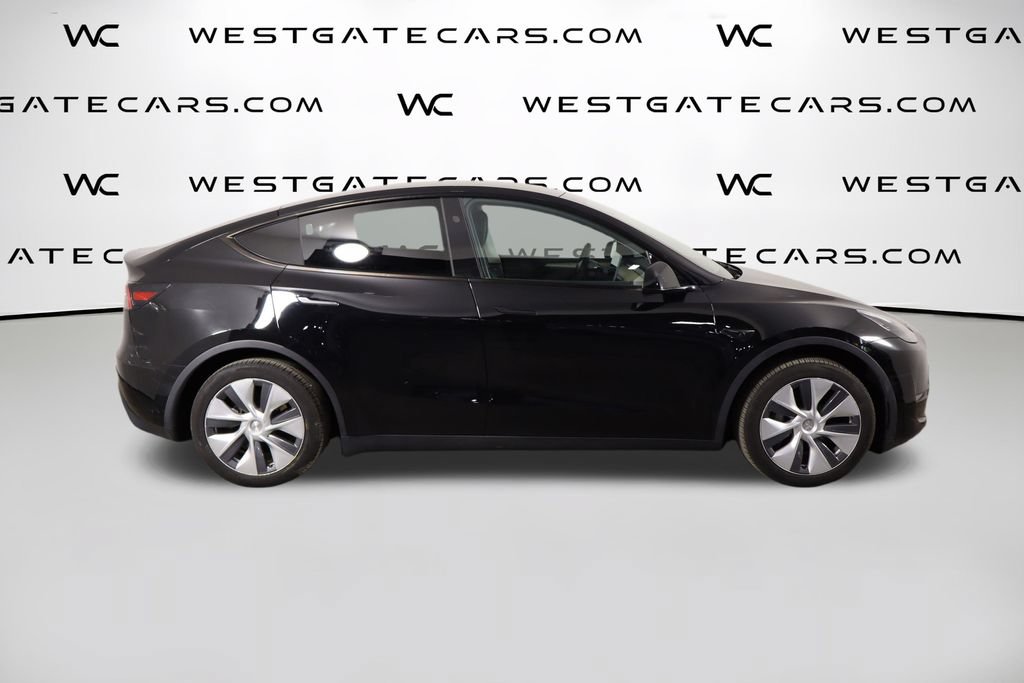 Used 2024 Tesla Model Y Long Range AWD/4WD image 50