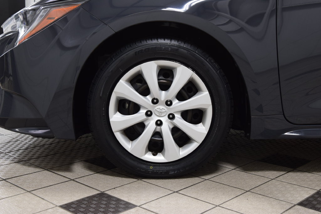 Used 2023 Toyota Corolla LE FWD image 23