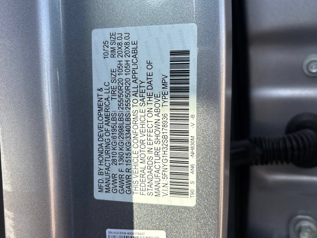 Used 2025 Honda Pilot Sport image 29
