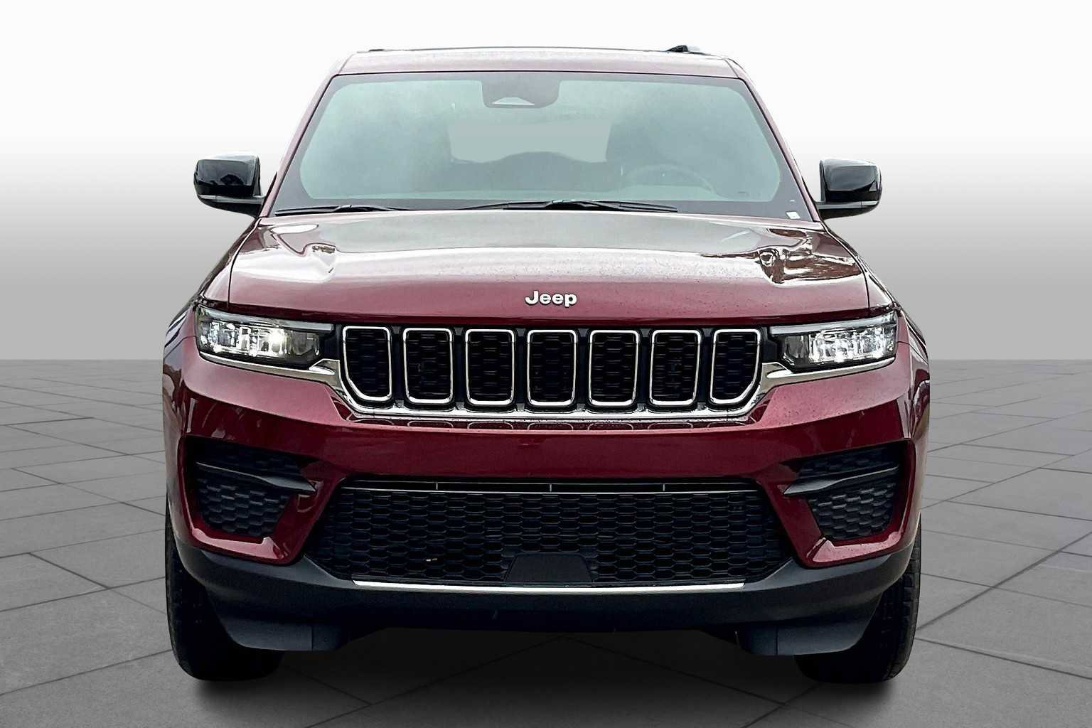 New 2025 Jeep Grand Cherokee Laredo X w/ Luxury Tech Group I image 3