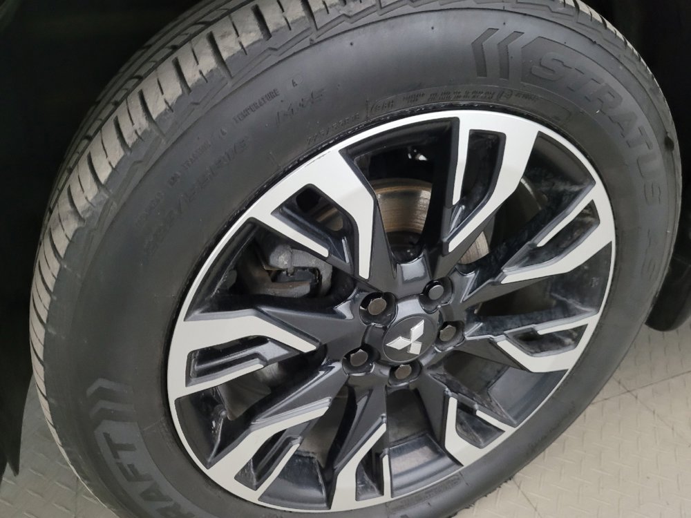 Used 2018 Mitsubishi Outlander GT image 31