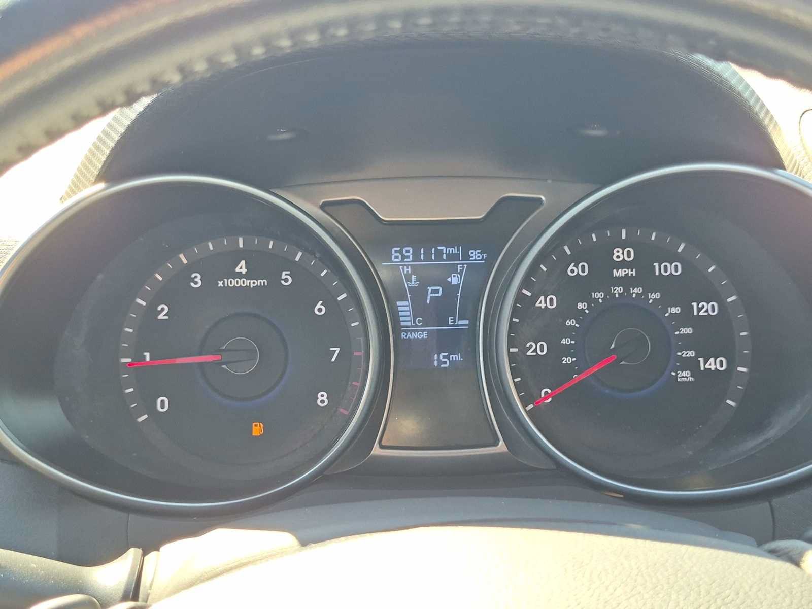 Used 2016 Hyundai Veloster w/ Option Group 03 FWD image 31
