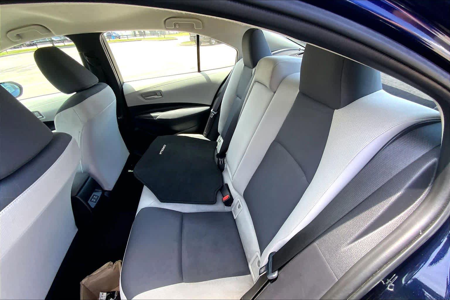 Used 2024 Toyota Corolla LE FWD image 26