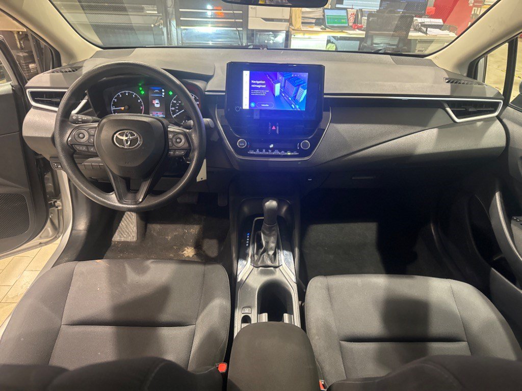 Used 2024 Toyota Corolla LE FWD image 41