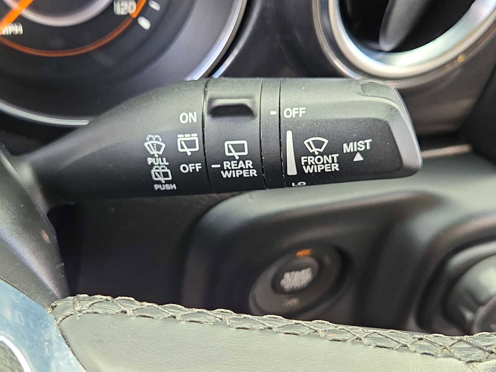 Used 2021 Jeep Wrangler Unlimited Sahara image 27