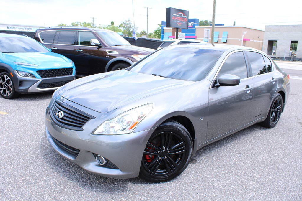 Used 2015 INFINITI Q40 w/ Navigation Package