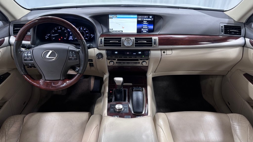 Used 2015 Lexus LS 460 AWD w/ Comfort Package image 10