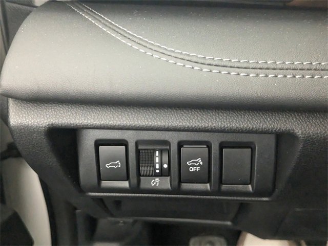 Used 2022 Subaru Outback Touring image 28