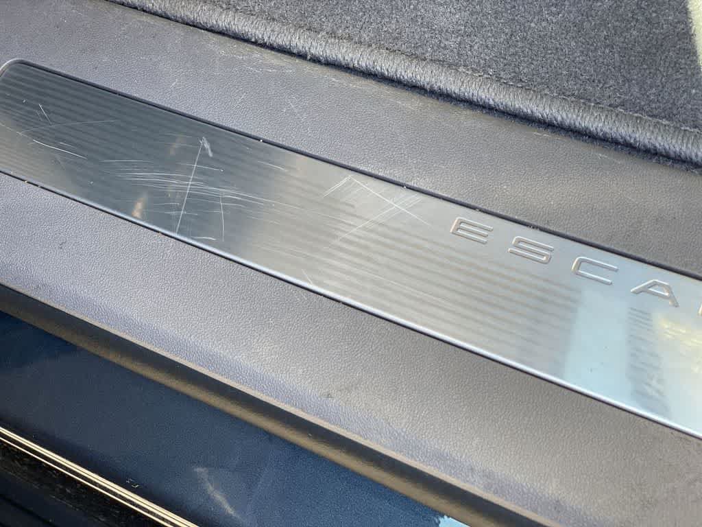 Used 2025 Cadillac Escalade IQ Luxury 1 w/ Smart Trailering package AWD/4WD image 31