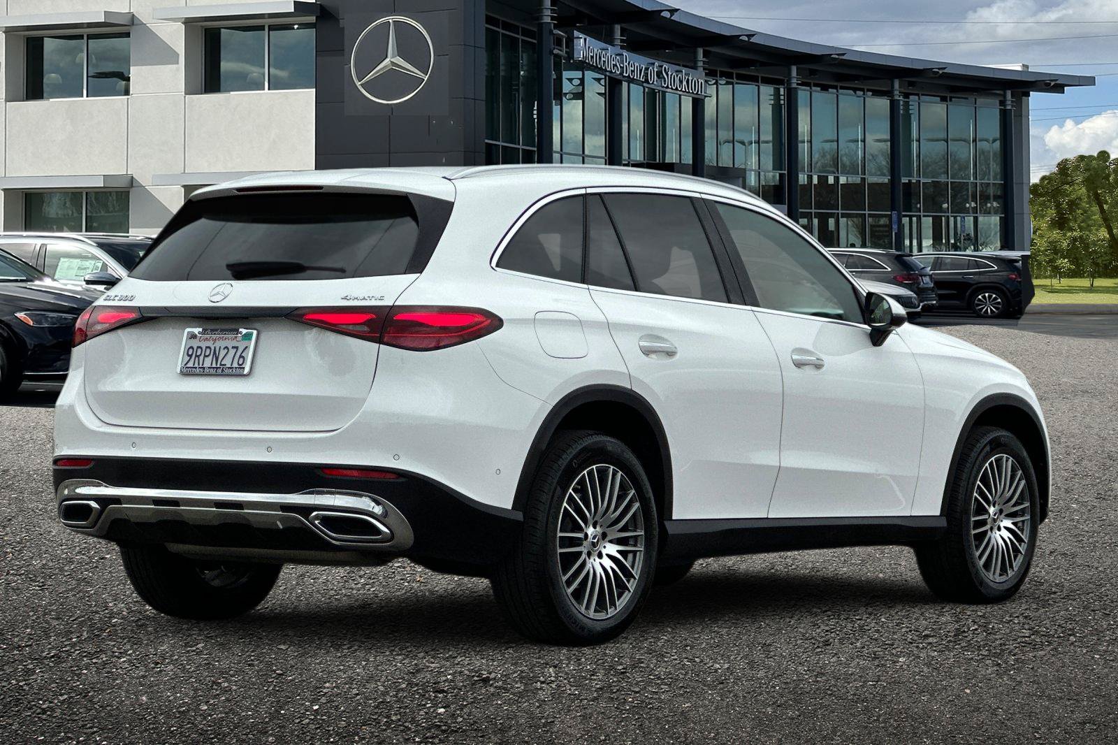 Certified 2025 Mercedes-Benz GLC 300 4MATIC image 4