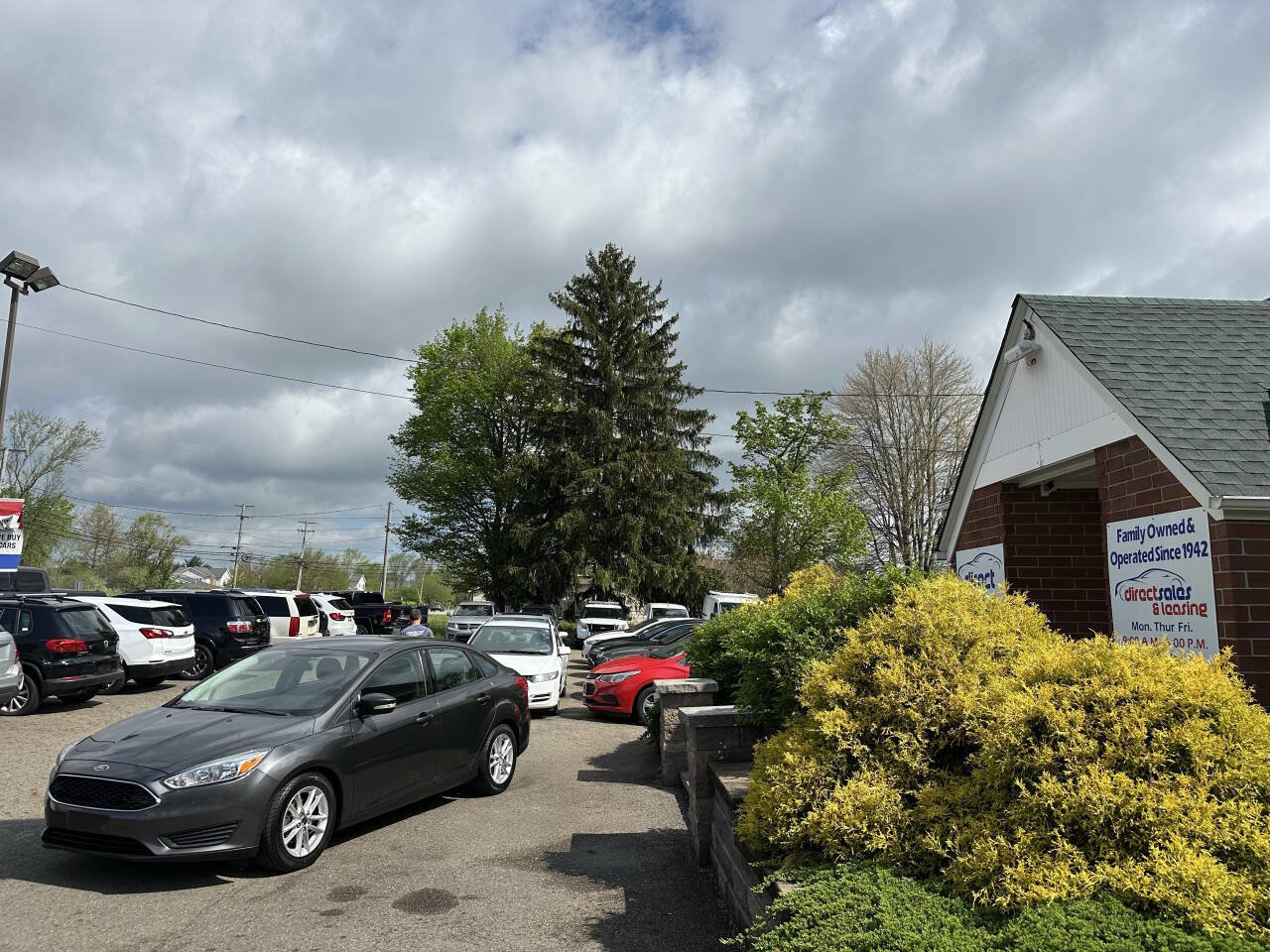 Used 2016 Ford Focus SE FWD image 1