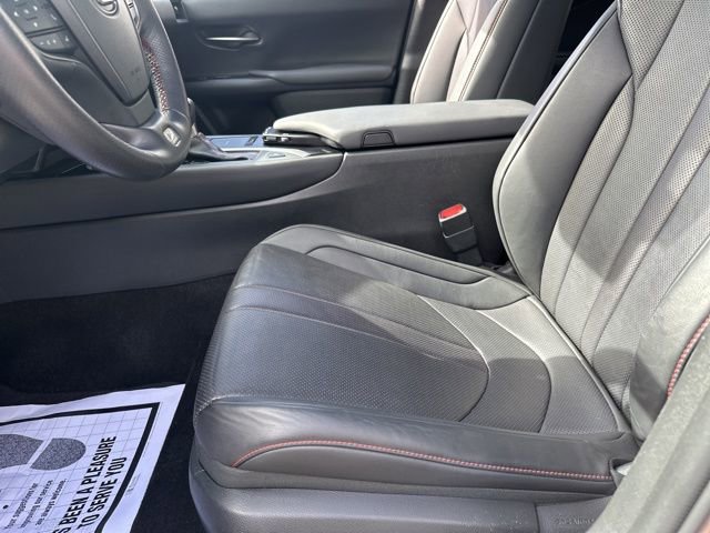 Used 2019 Lexus UX 200 F Sport w/ F Sport Premium Package image 22