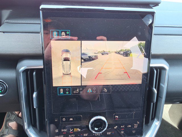 Used 2024 GMC Acadia Denali w/ Super Cruise Package AWD/4WD image 48