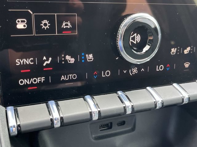 Used 2026 GMC Terrain AT4 w/ Convenience Package III AWD/4WD image 36