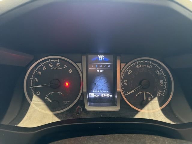 Used 2017 Toyota Tacoma SR5 image 18