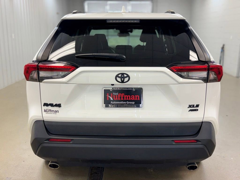 Used 2020 Toyota RAV4 XLE w/ Convenience Package image 6