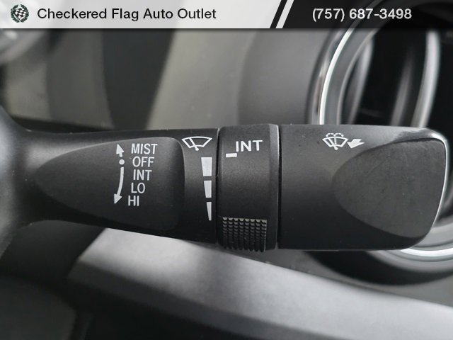 Used 2016 Toyota Tacoma TRD Sport image 29