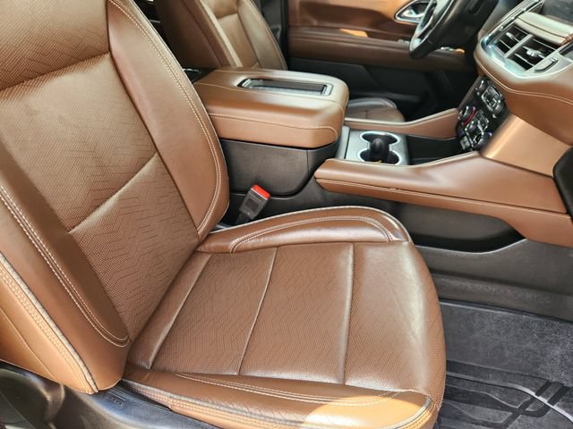 Used 2023 Chevrolet Tahoe High Country w/ Advanced Technology Package AWD/4WD image 15