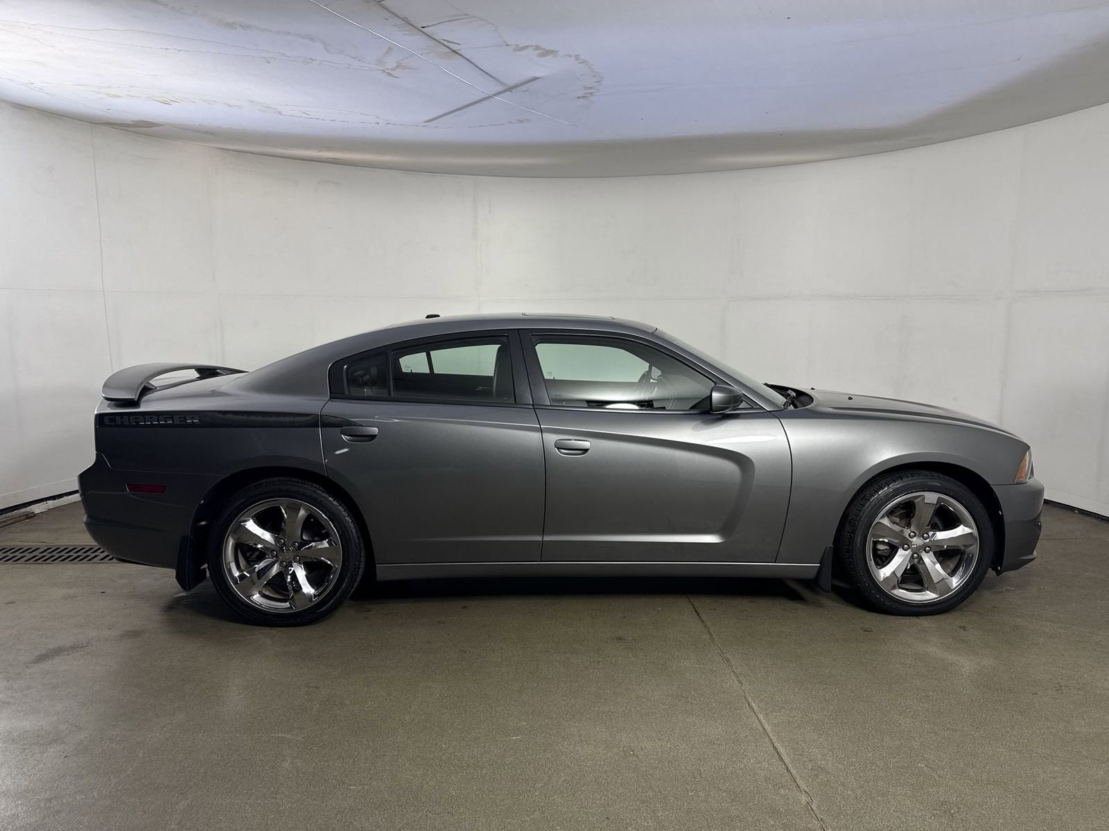 Used 2012 Dodge Charger SXT Plus image 34
