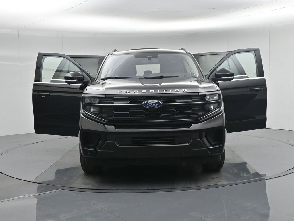 Certified 2025 Ford Expedition Max Active image 16