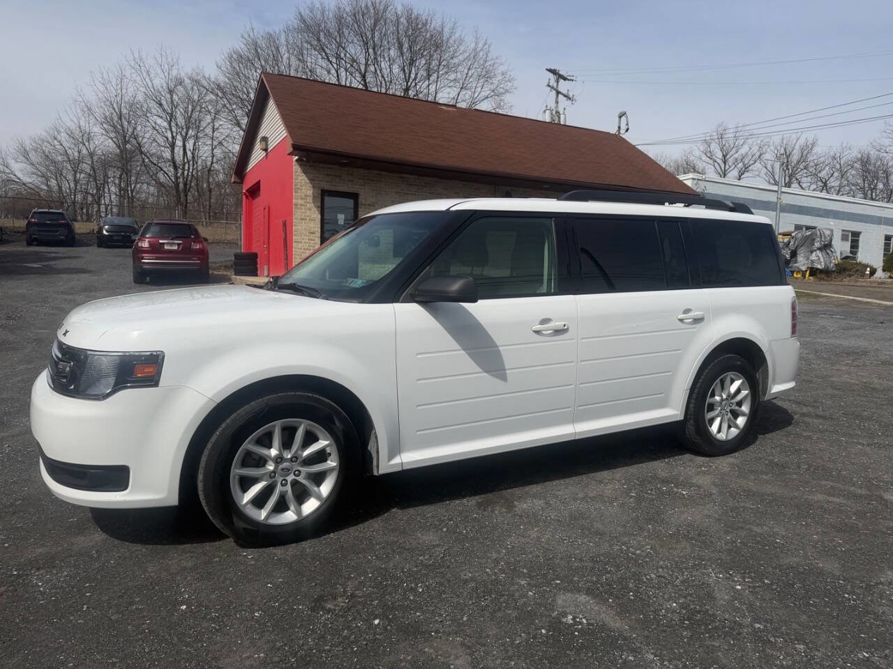 Used 2017 Ford Flex SE image 9