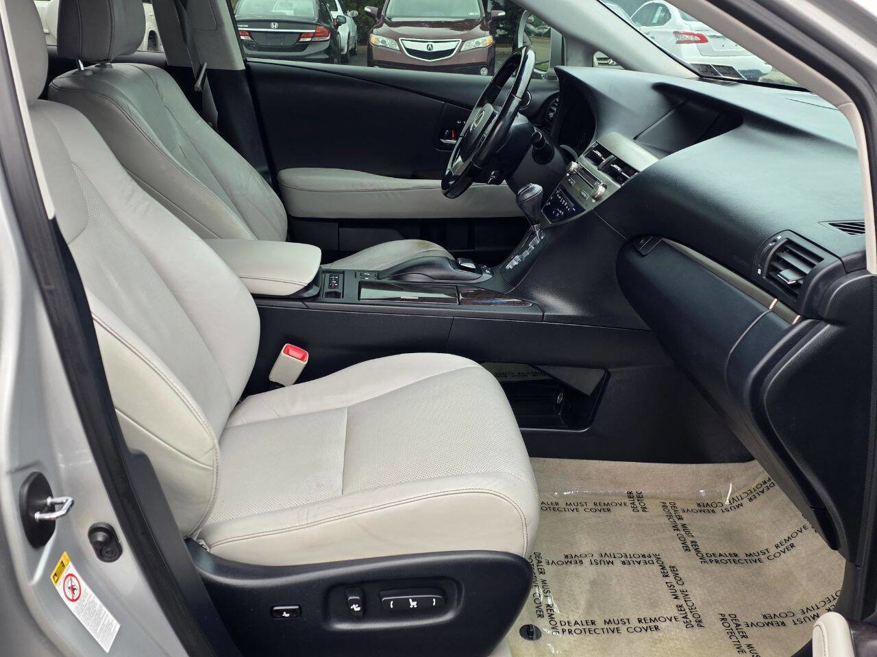 Used 2013 Lexus RX 450h Base AWD 4dr SUV w/ Navigation Pkg image 10