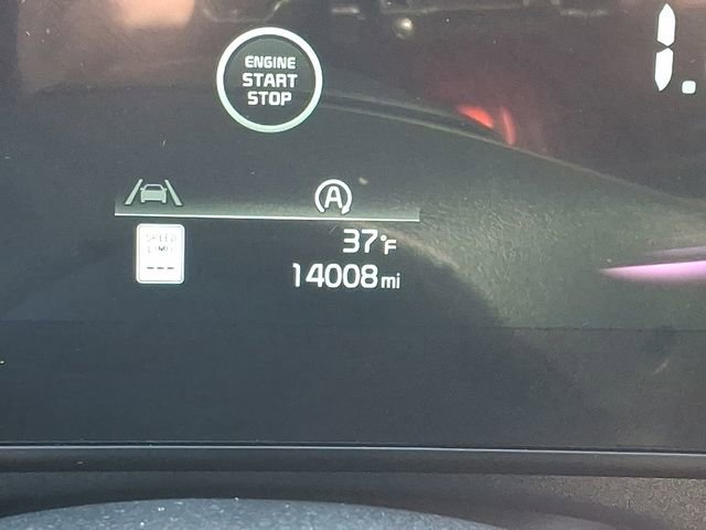 Certified 2025 Kia Sportage EX image 19