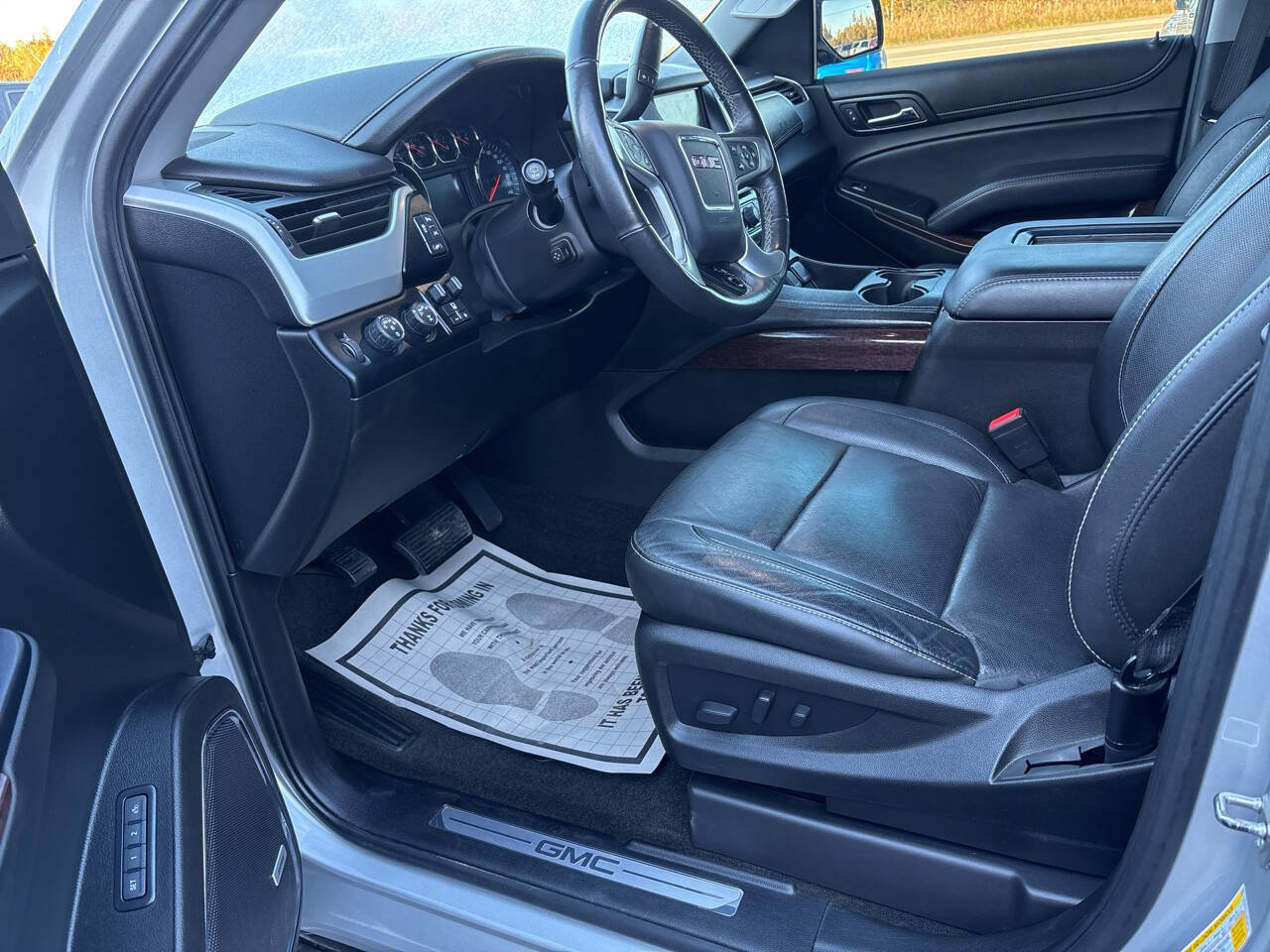 Used 2018 GMC Yukon XL SLT w/ Open Road Package image 6