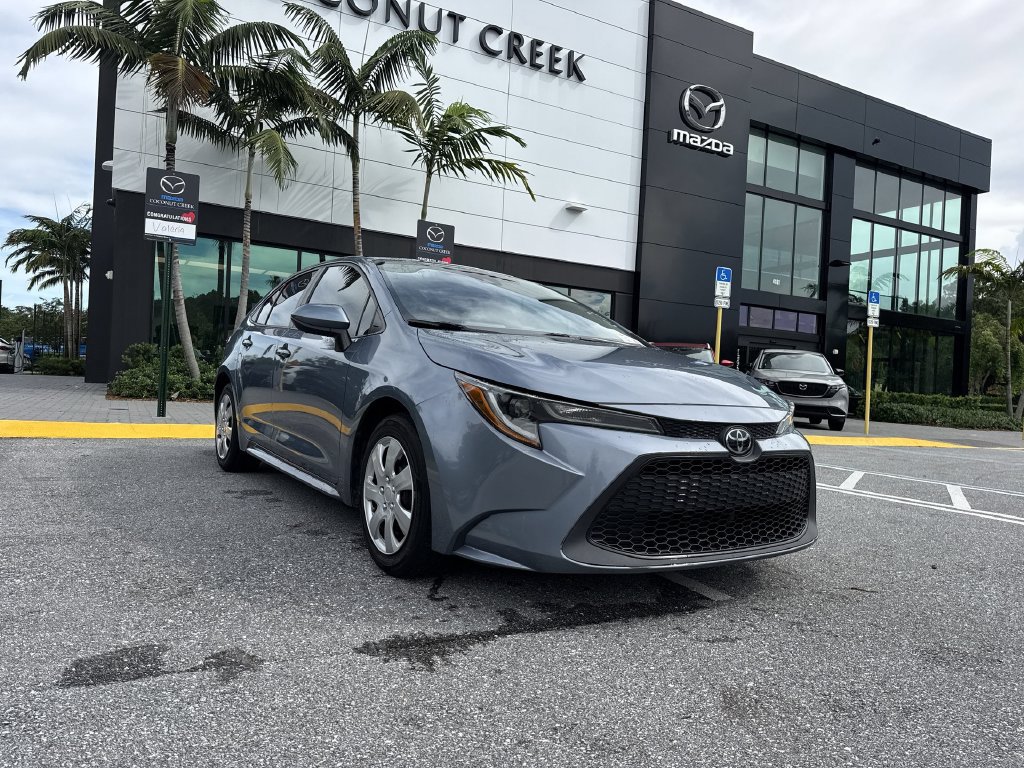 Used 2020 Toyota Corolla LE FWD image 30