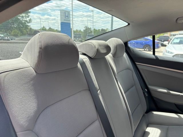 Used 2017 Hyundai Elantra SE w/ Cargo Package FWD image 23