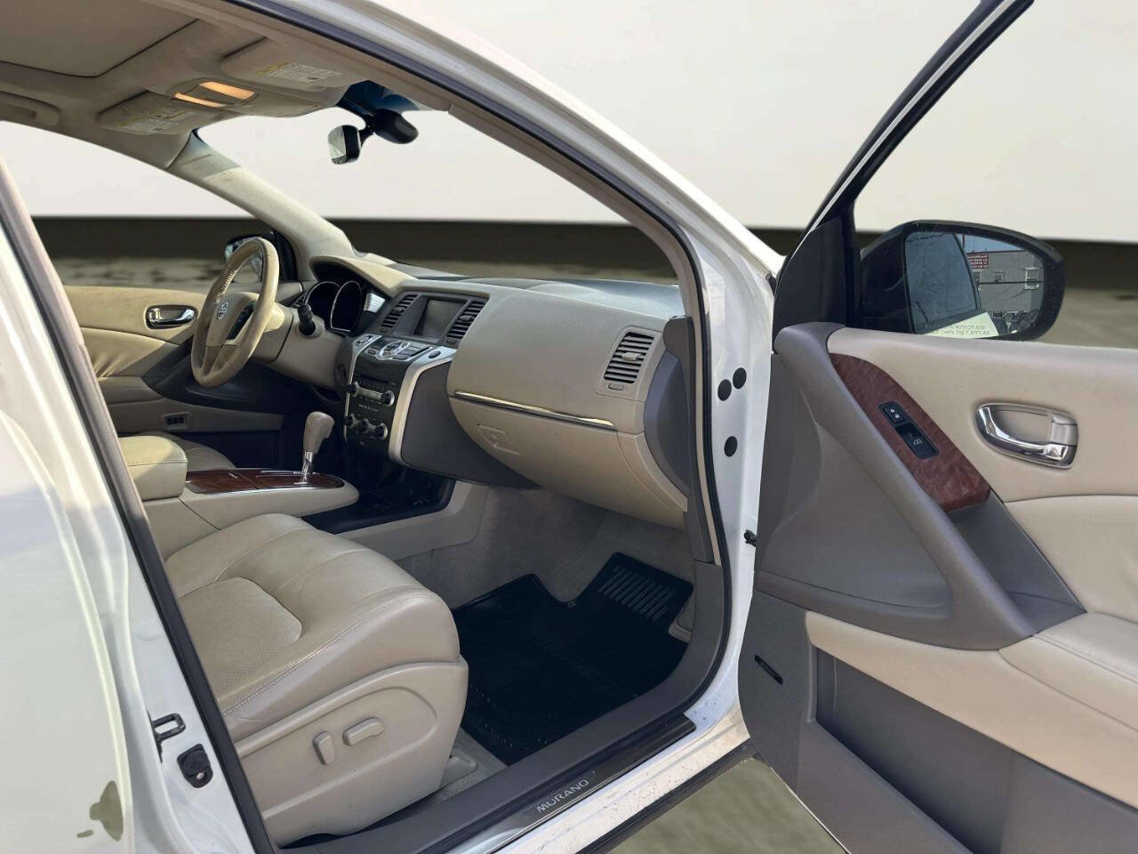 Used 2010 Nissan Murano LE AWD/4WD image 22