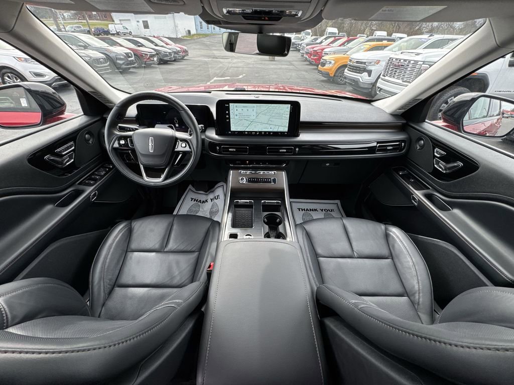 Used 2025 Lincoln Aviator Reserve w/ Jet Appearance Package image 21