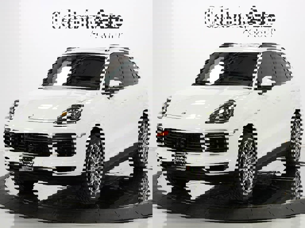 Used 2023 Porsche Cayenne Platinum Edition image 3