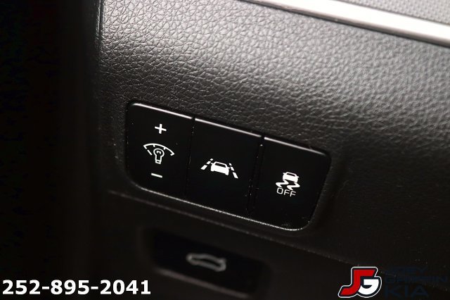 Used 2022 Kia K5 LXS FWD image 25