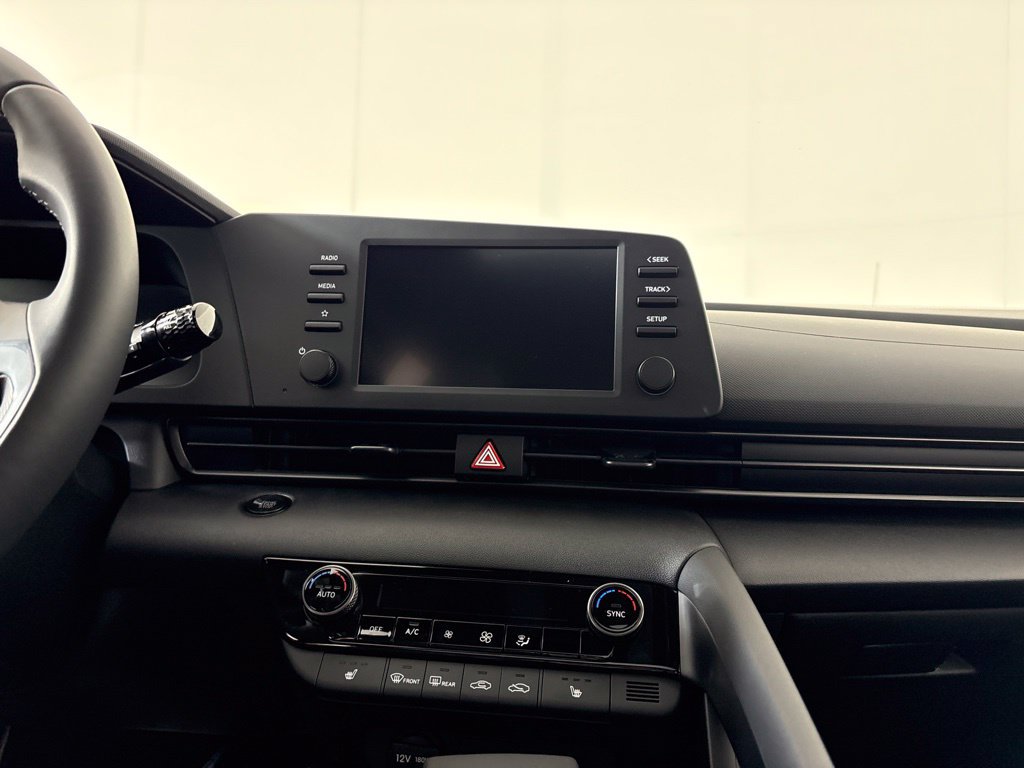 New 2026 Hyundai Elantra SEL Sport FWD image 23