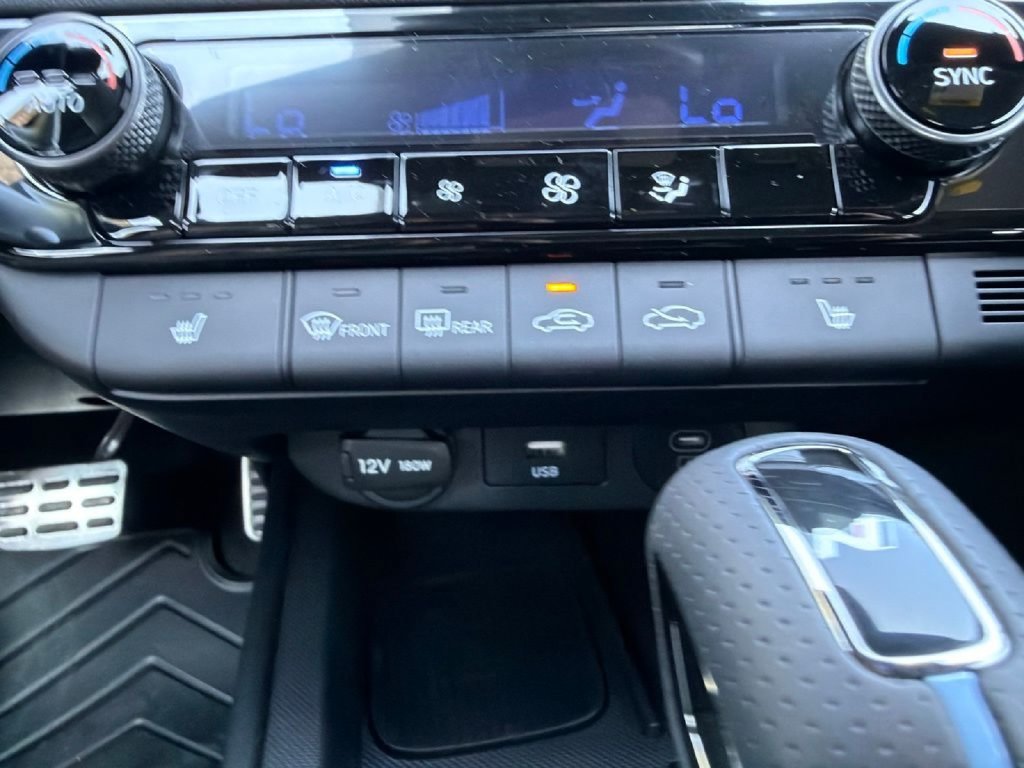 New 2026 Hyundai Elantra N FWD image 19