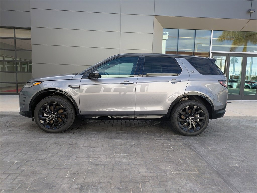 New 2025 Land Rover Discovery Sport Dynamic SE image 7