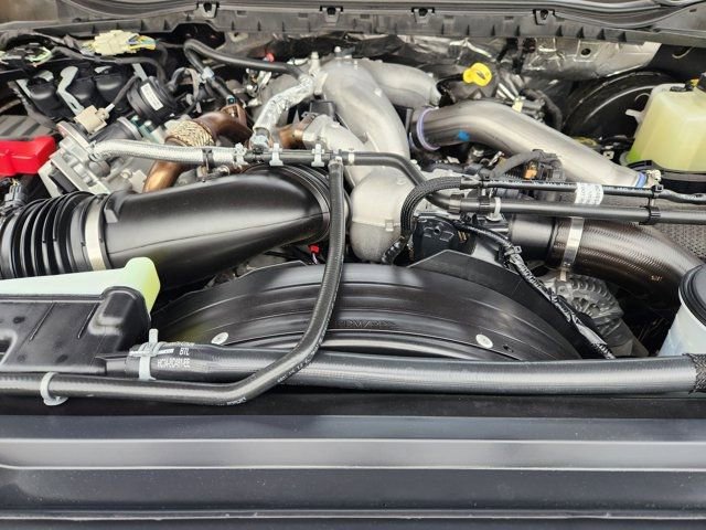 Used 2025 Ford F250 Lariat w/ Lariat Ultimate Package image 31