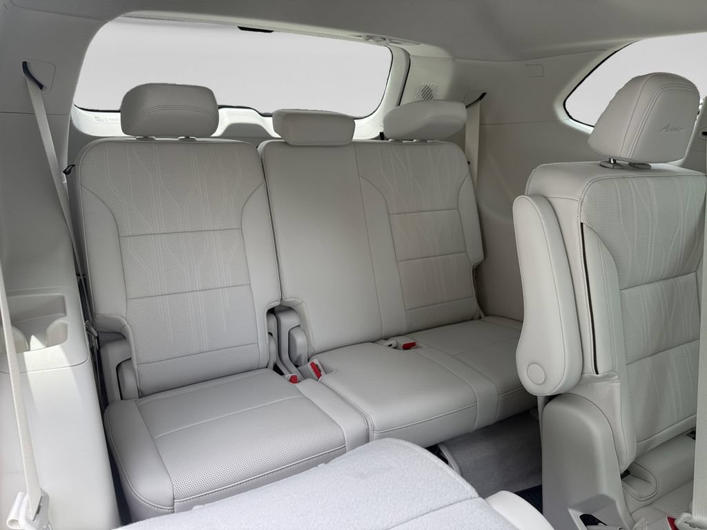 New 2026 Buick Enclave Avenir w/ Super Cruise Package FWD image 18