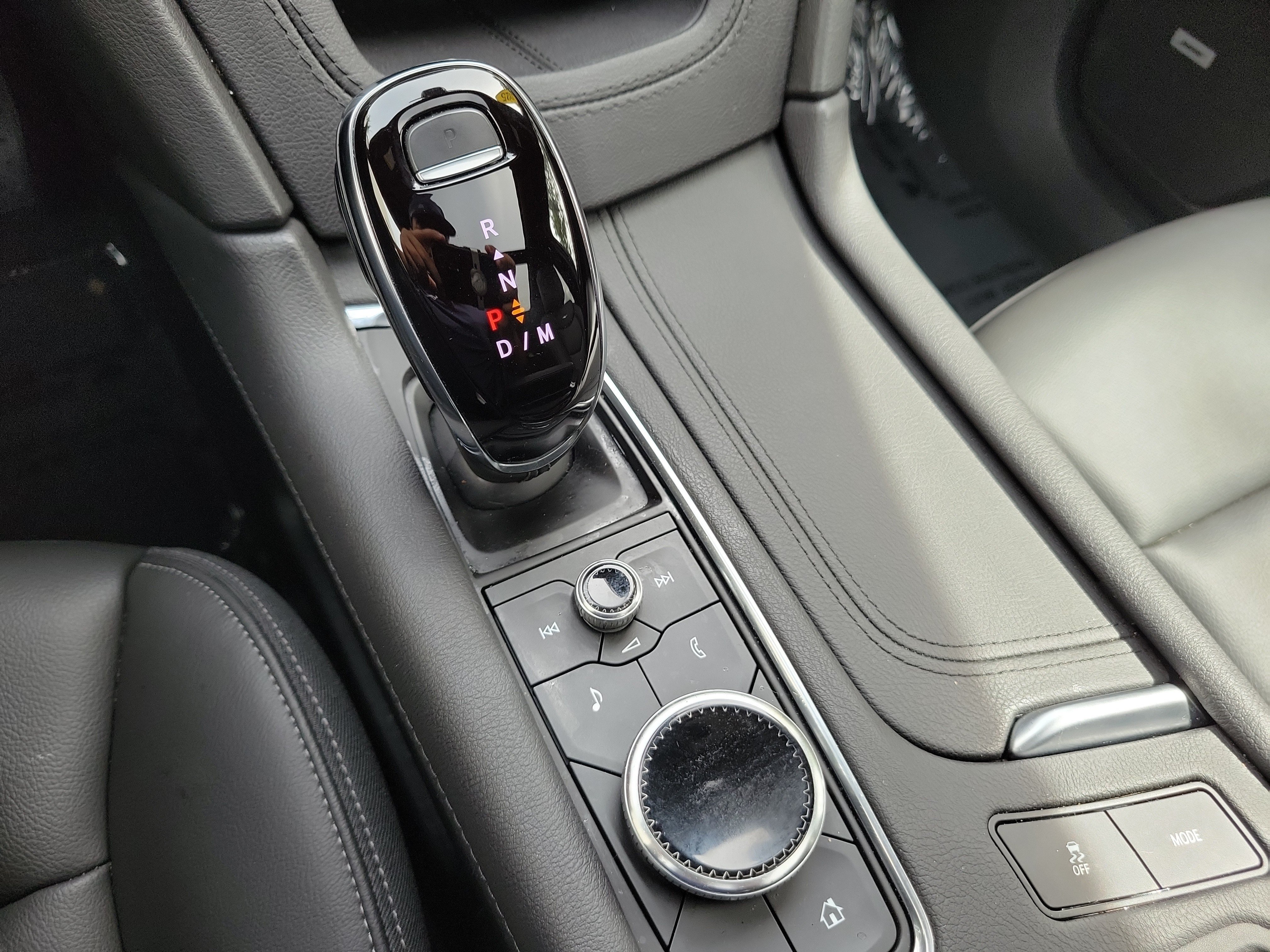 Used 2025 Cadillac XT6 Luxury FWD image 31