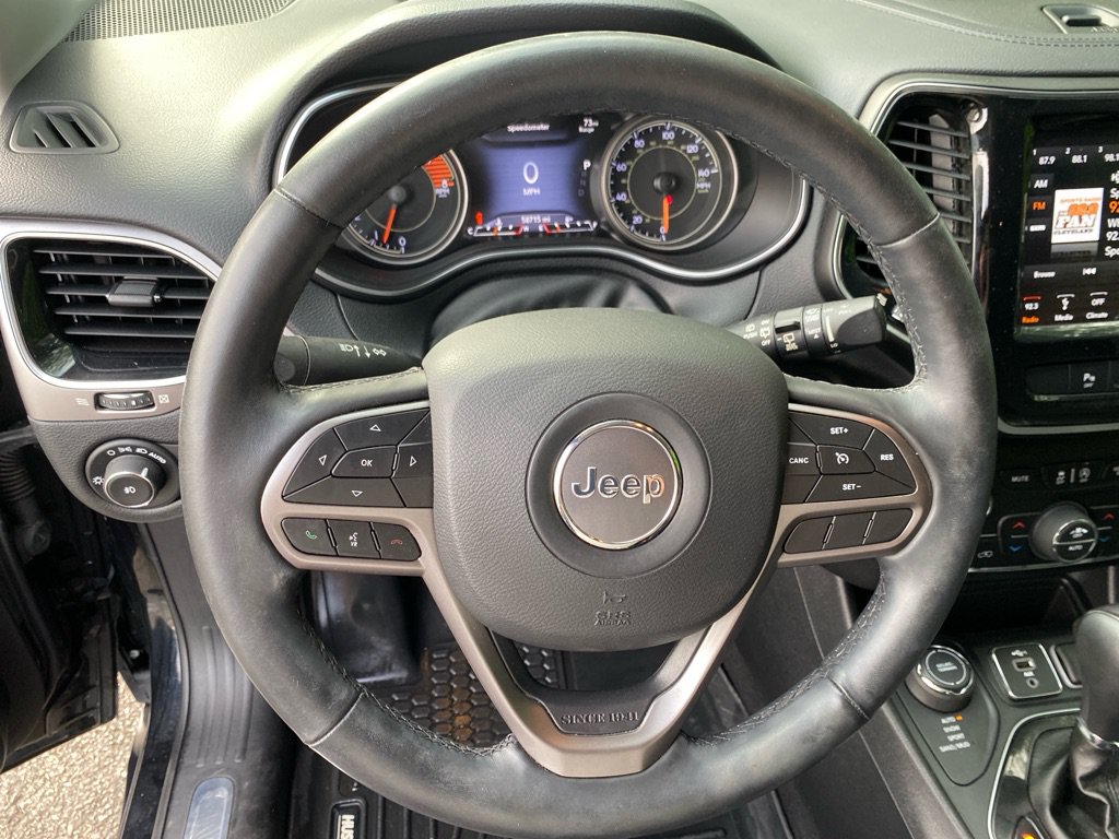 Used 2019 Jeep Cherokee Limited AWD/4WD image 11