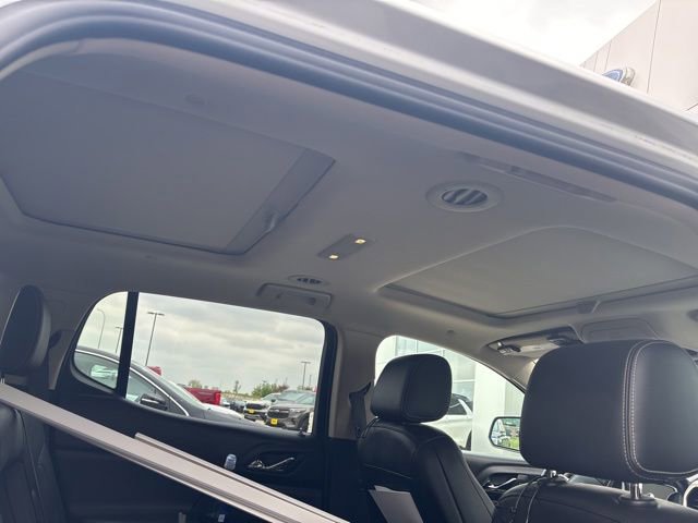 Used 2018 GMC Acadia Denali w/ Technology Package AWD/4WD image 7