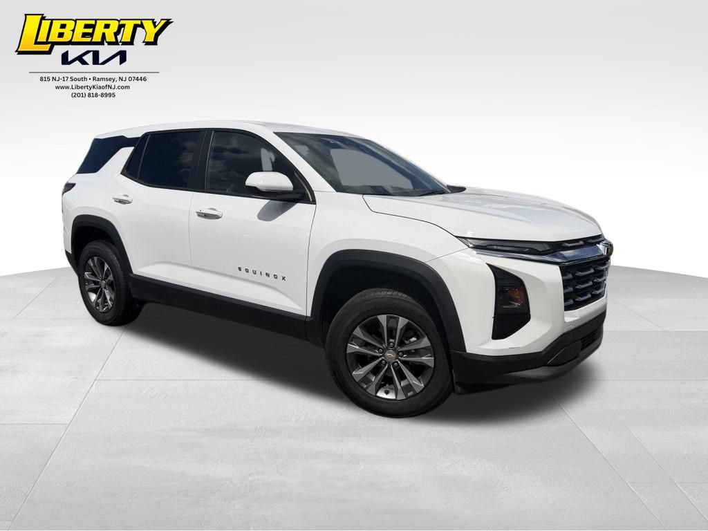 Used 2026 Chevrolet Equinox LT w/ Convenience Package II FWD image 1