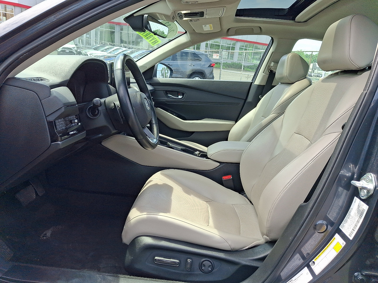 Used 2023 Honda Accord Touring image 14