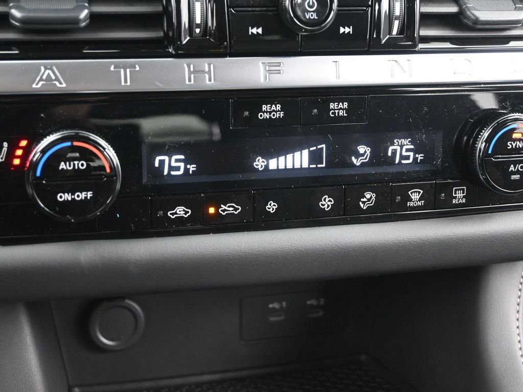 New 2026 Nissan Pathfinder SV image 11